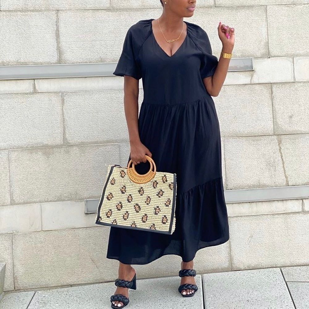Puff-sleeved dress H&M black new - Picture 2 of 6